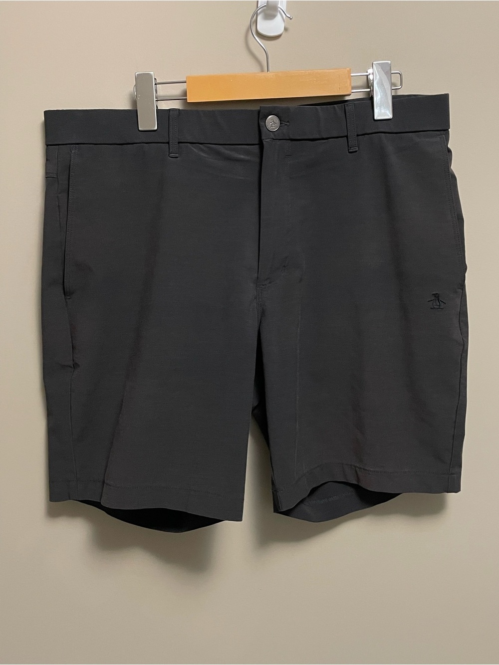Penguin Men's Black Flat Front Shorts Size 34
